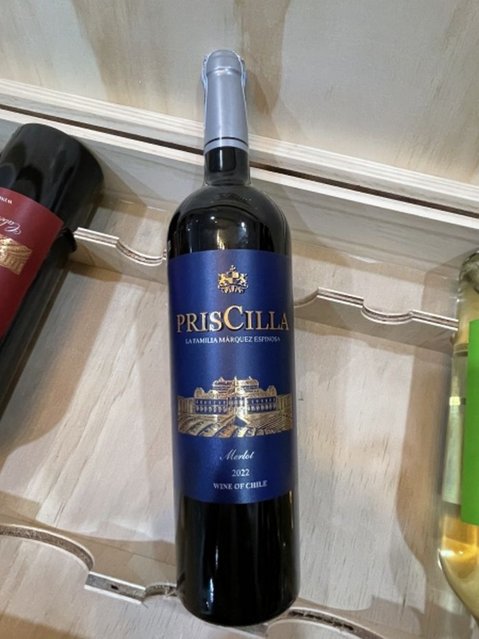 Rượu vang Chile Priscilla Merlot