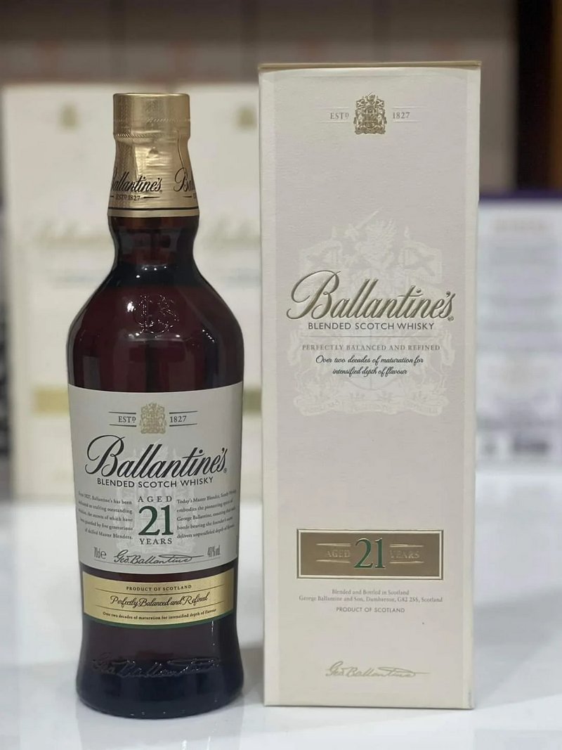 Rượu Ballantine 21